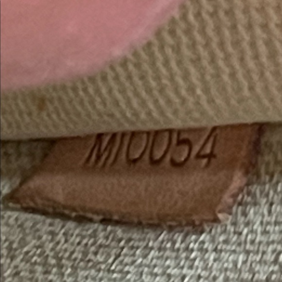 💗Louis Vuitton Trouville - Picture 3 of 15